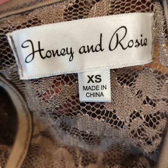 Honey and Rosie Fit and Flare Lace Dress, Size XS, Excellent Used Condition! - Picture 6 of 6